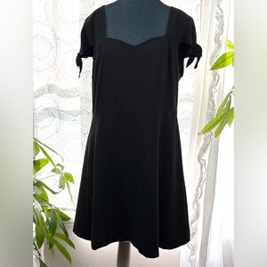 Kensie Black Sleeveless Sweetheart Mini Dress
